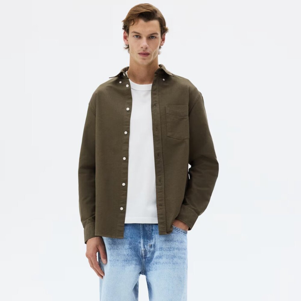 H&M Men's Green Button-up Shirt | Size Medium